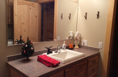 Island Park Cabin | Sturgeon Cabin in Island Park