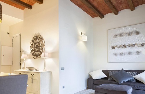 Esquerra de l'Eixample Apartment | Style and confort at the city centre. AC / WiFi
