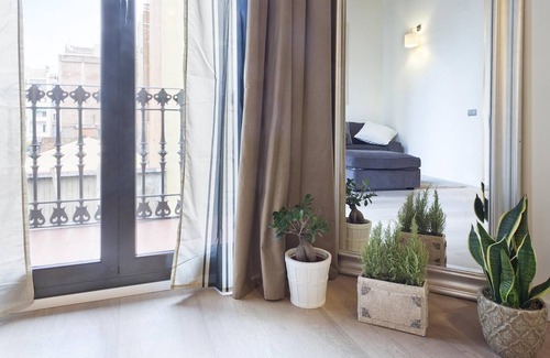 Esquerra de l'Eixample Apartment | Style and confort at the city centre. AC / WiFi
