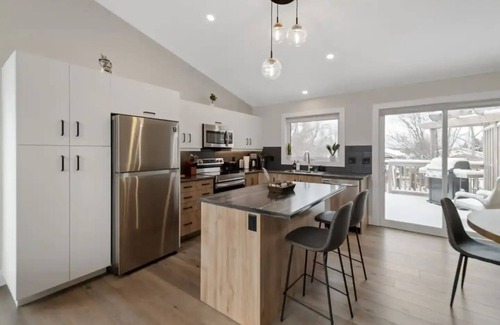Dieppe House | Style and Space: Private Executive Home in Dieppe /Moncton