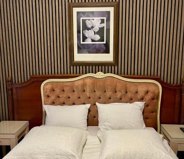 Quartier des Grandes-Carrieres Hotel | STYLE HOTEL