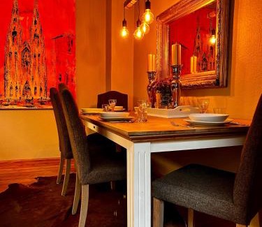 Mitte Apartment | Stylischer Altbau im Zentrum