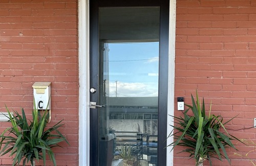 El Paso Apartment | Stylish 1,000 SQ FT Stylish Downtown EP Loft B -by I-10, Hospitals and Mountains