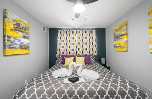 Braeswood Place Apartment | Stylish 1BR Apt - Steps from NRG and Texas Med Center