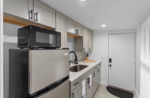 Lake Eola Heights House | Stylish 1BR Near Downtown Pet-Friendly