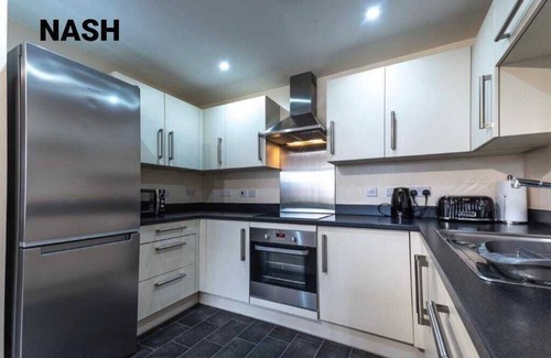Reading Apartment | Stylish 2 bedroom Apartment -Oscar Wilde