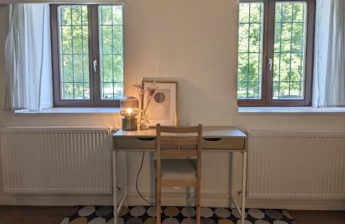 Nepszinhaz negyed Apartment | Stylish 2-Bedroom Apartment in Central Budapest