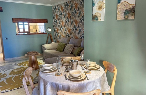 Las Herrerias Apartment | Stylish 2 bedroom 2 bathroom apartment situated in Desert Springs Golf Resort.