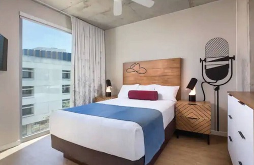 Civic District Resort | Stylish 2 Bedroom Suite in Austin