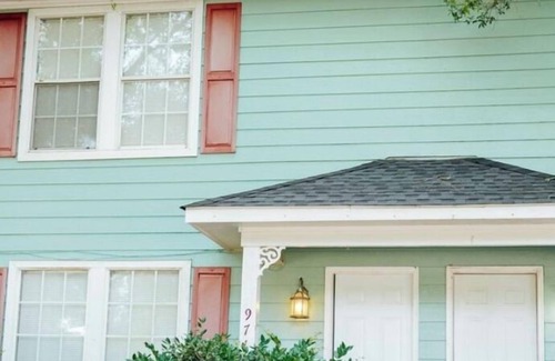 Mobile Apartment | Stylish 2BR Escape | Relax in Modern Comfort