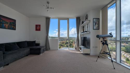 Hemel Hempstead Apartment | Stylish 2BR Serviced Apartment by Ellbee Apartments