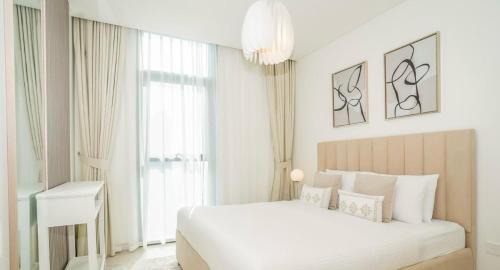 Downtown Dubai Apartment | Stylish 2BR with City Views - 5 min from Burj & Mall
