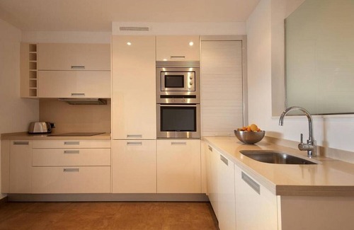 Puerto de Pollensa Apartment | Stylish 3-Bedroom, Ground Floor Apartment, Private Terrace & Garden just 650m to Port de Pollenca!
