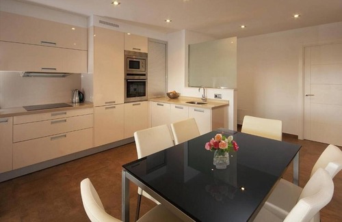 Puerto de Pollensa Apartment | Stylish 3-Bedroom, Ground Floor Apartment, Private Terrace & Garden just 650m to Port de Pollenca!