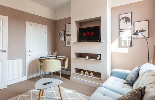 Coventry House | Stylish 3-Bed House near NEC HS2 and BHX Airport