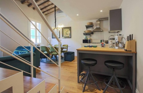 Duomo Apartment | Stylish 3-Bedroom Apartment in the Heart of Santa Croce