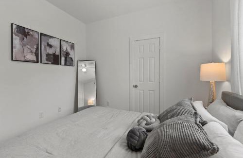 Northside House | Stylish 3 Bedroom Rental - Just Minutes from Dowtown Houston