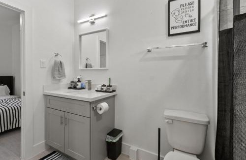 Northside House | Stylish 3 Bedroom Rental - Just Minutes from Dowtown Houston