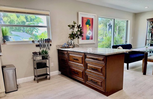 Winter Park House | Stylish 3BR/2BA Home in Lake View Retreat, near to Park,Trails,Pickleball,Golf.