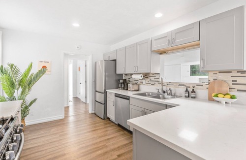 Downtown House | Stylish 3BR Coastal Getaway