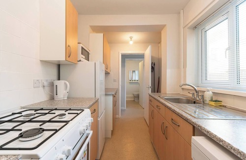 Hull Ski Chalet | Stylish 3BR House in Hull Sleeps 5