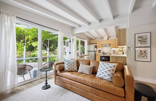Tamalpais-Homestead Valley House | Stylish 3BR Mill Valley Mid-Century Modern Home