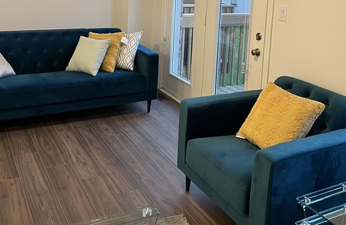 Watertown House | Stylish 4BR BRAND NEW Home in Waterdown, Hamilton!