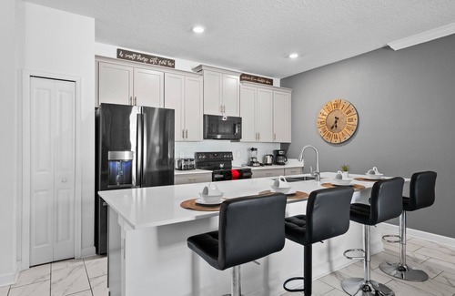 Kissimmee Villa | Stylish 4BR home Near Disney with Themed Rooms