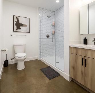 Near South Side Apartment | Stylish 4BR South Loop Home State 23-202