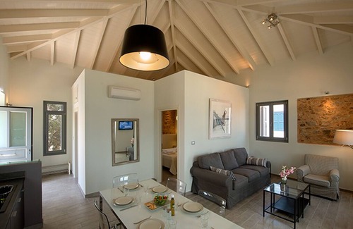 Halki Villa | Stylish 50 sq. m. villa just 30m from the sea side, very central location
