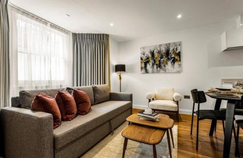 Campden Apartment | Stylish Apartment Close to Hyde Park