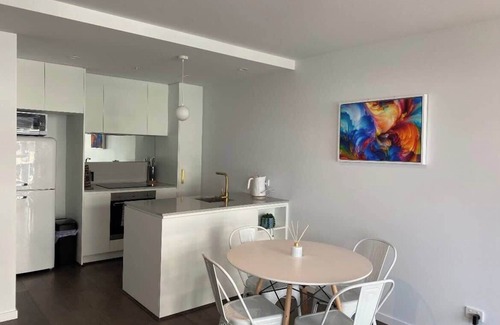 Reid Apartment | Stylish Apartment in Canberra CBD