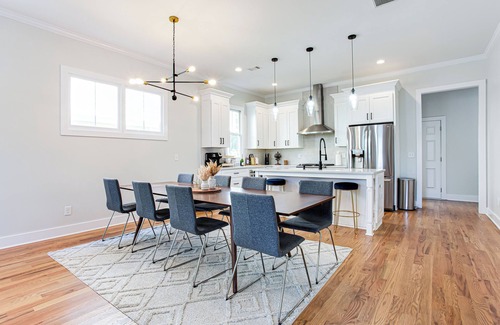 Edgewood House | Stylish Atlanta Retreat Close to Inman & Midtown