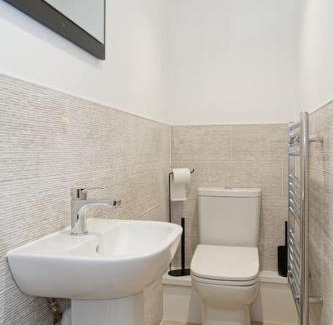 Herne Bay Apartment | Stylish Beach Front Retreat 2 Bedrooms