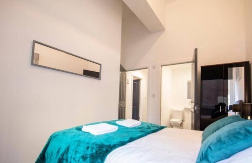 Bolton Condo | Stylish Central Bolton Apartment