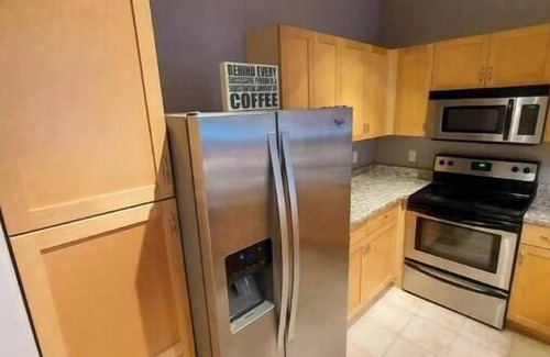 Atlanta Apartment | Stylish & Convenient 2Bd/1Bth~for Friends/Business/Family~FREE Parking