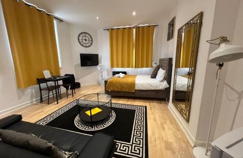 Bordesley Apartment | Stylish Cozy 5-Apartments - Birmingham Central