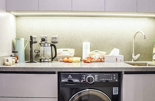 Nad Al Sheba Apartment | Stylish & Cozy Apt Awaits You