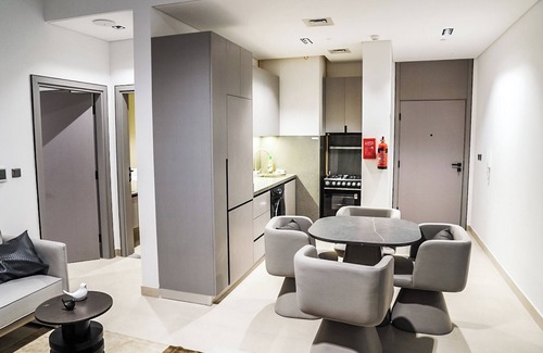 Nad Al Sheba Apartment | Stylish & Cozy Apt Awaits You