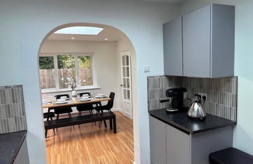 Cradley House | Stylish Detached Bungalow