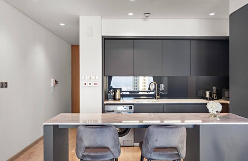 DIFC Apartment | Stylish DIFC 1BR — Walk to Gate Avenue, Cafes & Premier Shopping