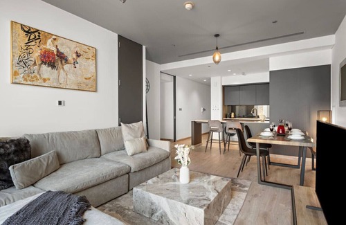 DIFC Apartment | Stylish DIFC 1BR — Walk to Gate Avenue, Cafes & Premier Shopping
