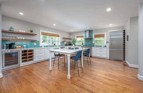 Durham House | Stylish Durham Retreat - Walkable, Sleeps 6