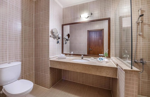 Dahab Hotel | Stylish Room Perfect for Scenic Red Sea Getaways | Near Dahab Beach with Pool