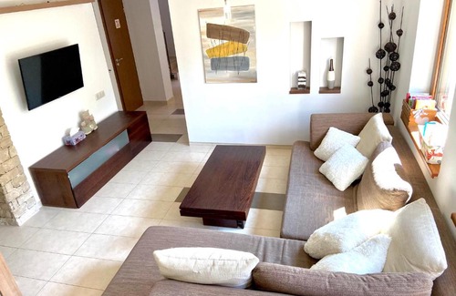 Fonyod House | Stylish family holiday close to the beach