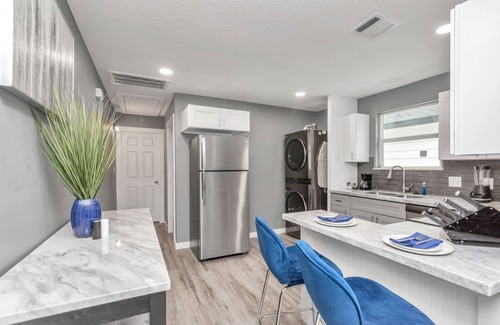 Northside House | Stylish & Furnished Near Downtown ¤ King Beds & Premium Amenities [Discount]