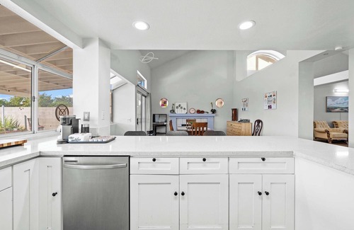 Valinda House | Stylish Getaway Steps from LA Action