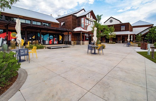 University Acres Condo | Stylish Getaway W/Designer Touches - Free Bikes
