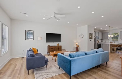 City View House | Stylish Greenville Stay 8 Mins to Downtown Pet Friendly