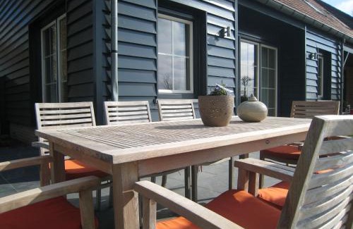 Zuidzande House | Stylish Holiday Home in Zuidzande with Sauna